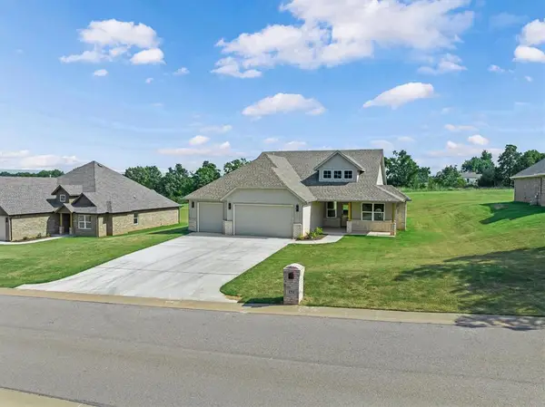 151 Canyon Creek Lane, Guthrie, OK 73044