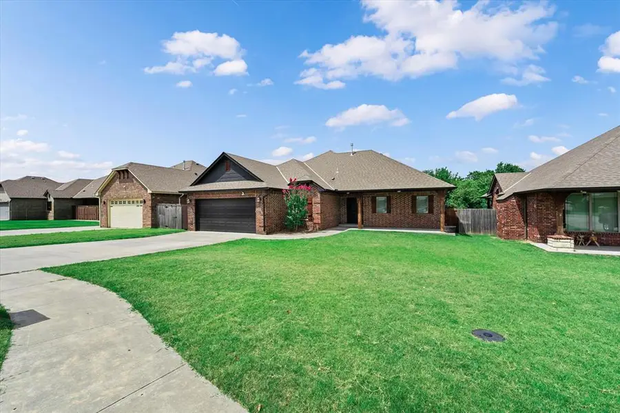 233 Timber Lane, Harrah, OK 73045 - #2
