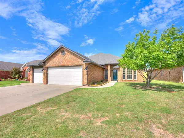2901 Danielle Terrace, Moore, OK 73160