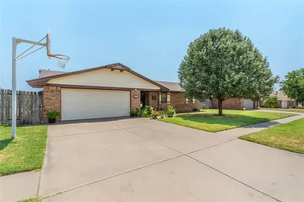 1006 Stonegate Drive, Weatherford, OK 73096