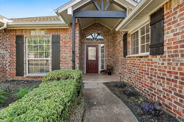 1832 Camden Way, Edmond, OK 73013