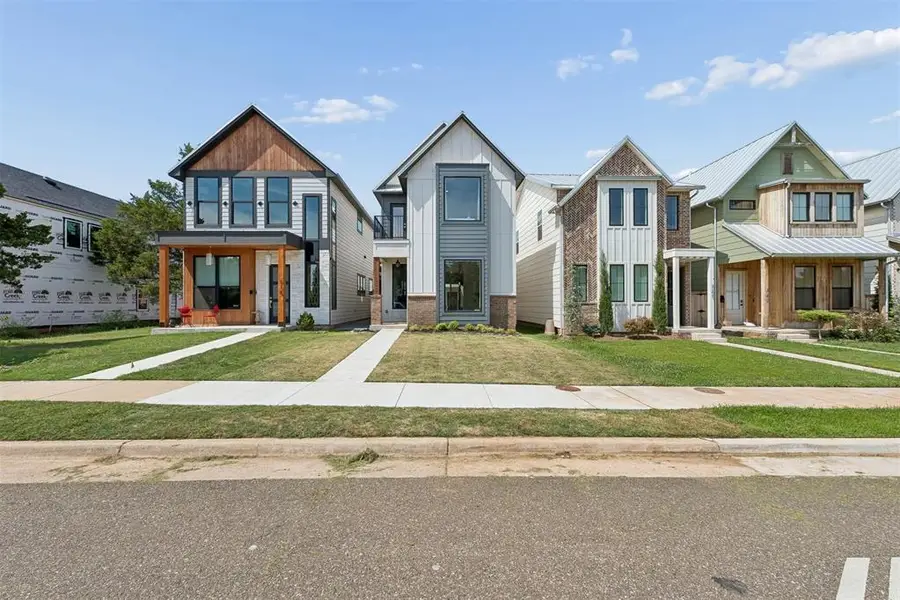 731 W Main Street, Edmond, OK 73003 - #2