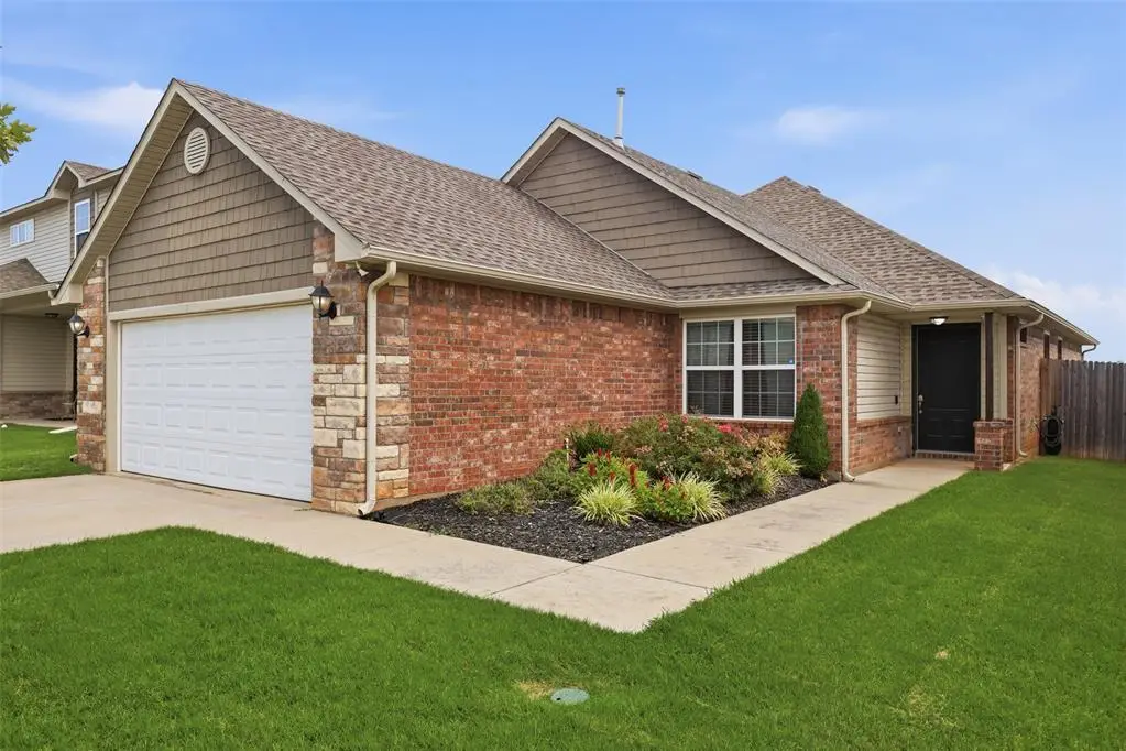7200 Meadow Lake Drive, Yukon, OK 73099 - #1