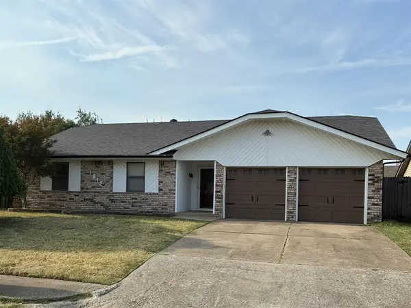 1012 Cooper Lane, Yukon, OK 73099