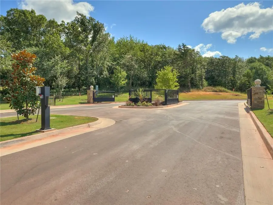 5716 Moulin Drive, Edmond, OK 73034 - #3