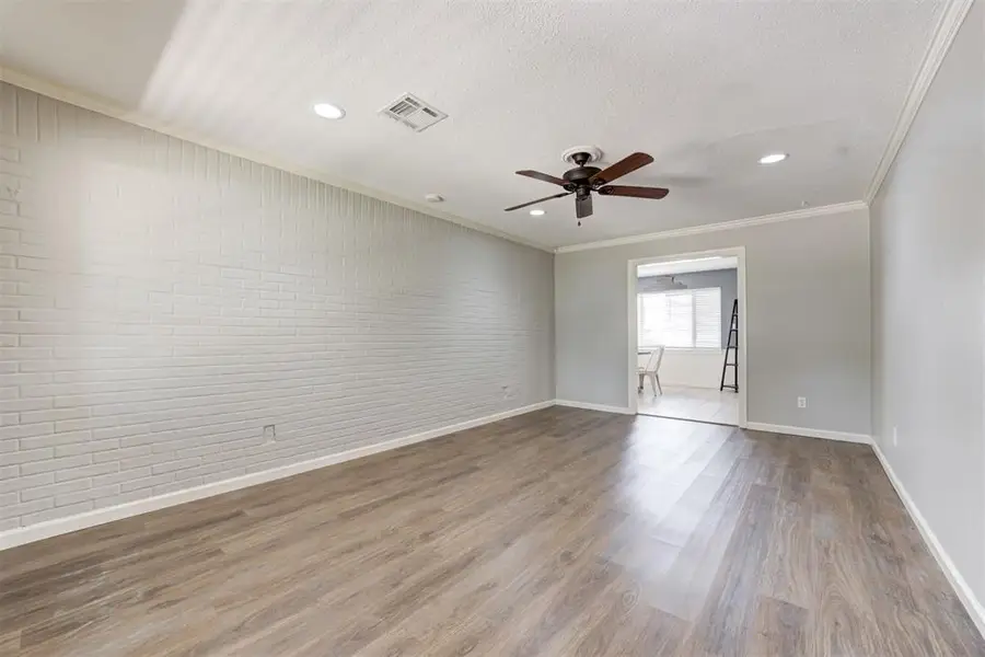 327 Woodcrest Drive, Norman, OK 73071 - #2