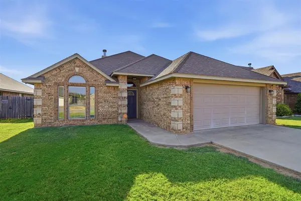 407 NW Granite Avenue, Cache, OK 73527