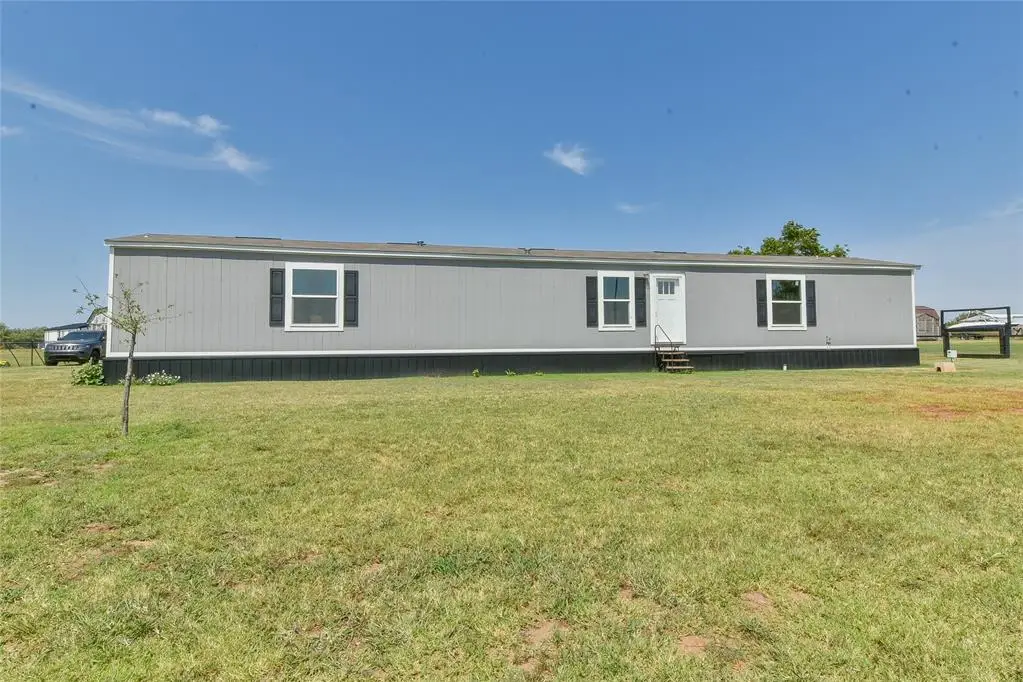 9901 N Gregory Road, Yukon, OK 73099 - #1