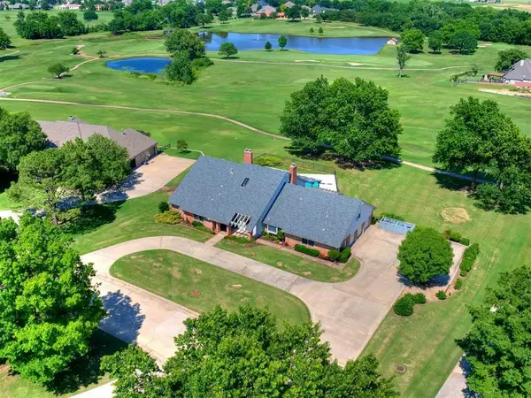9 Country Club Road, Shawnee, OK 74801