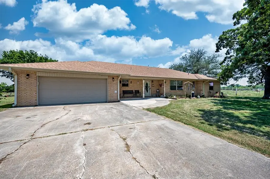 12720 N Highway 99 Road, Maud, OK 74854 - #2
