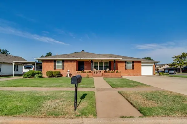 209 S 4th Street, Okarche, OK 73762