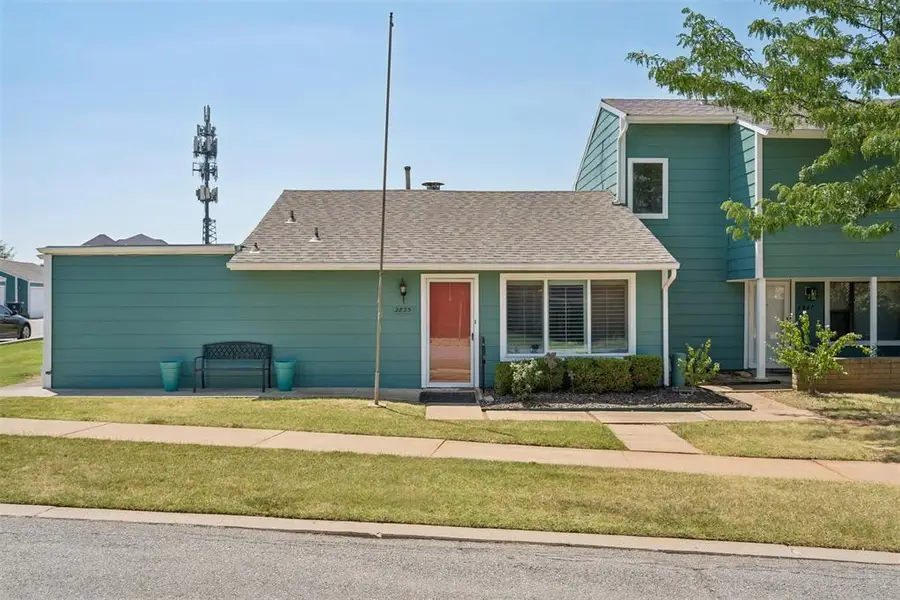 2825 Indian Creek Boulevard, Oklahoma City, OK 73120 - #2