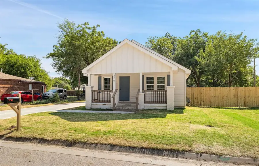 220 N M Avenue, El Reno, OK 73036 - #2