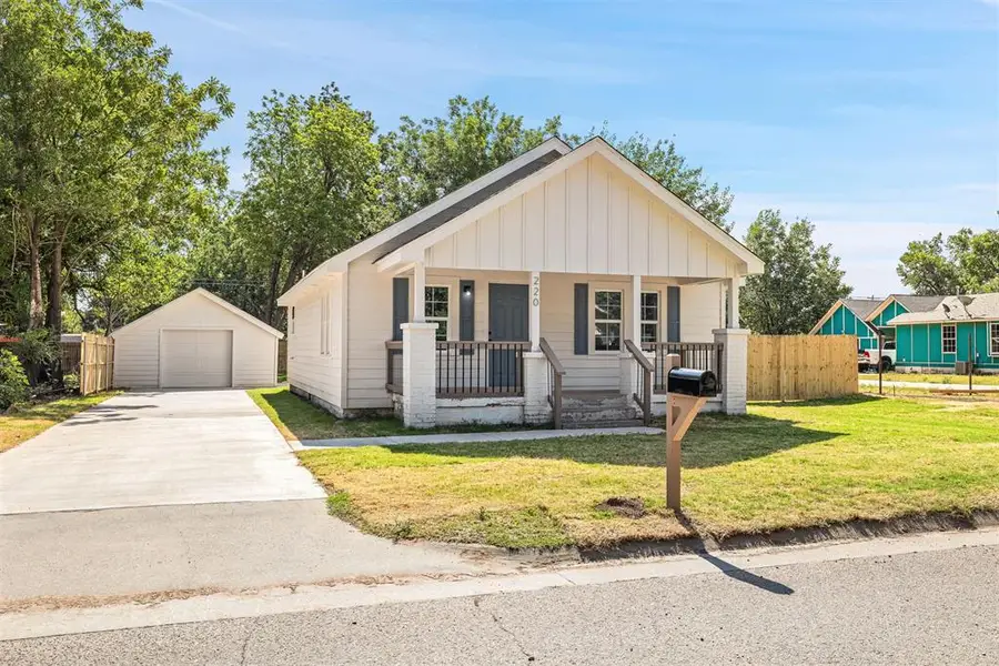 220 N M Avenue, El Reno, OK 73036 - #3