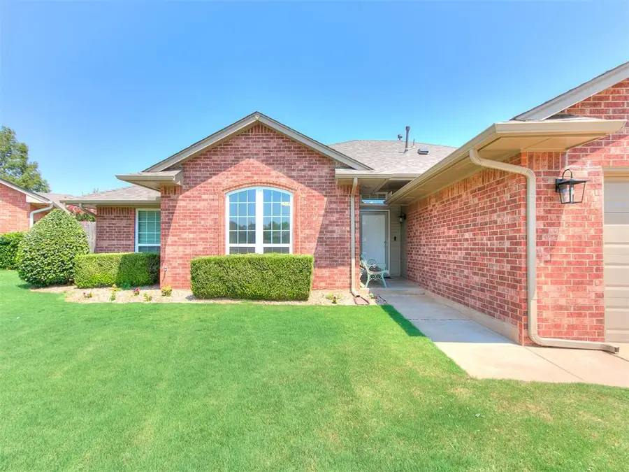 409 NW 141st Circle, Edmond, OK 73013 - #3