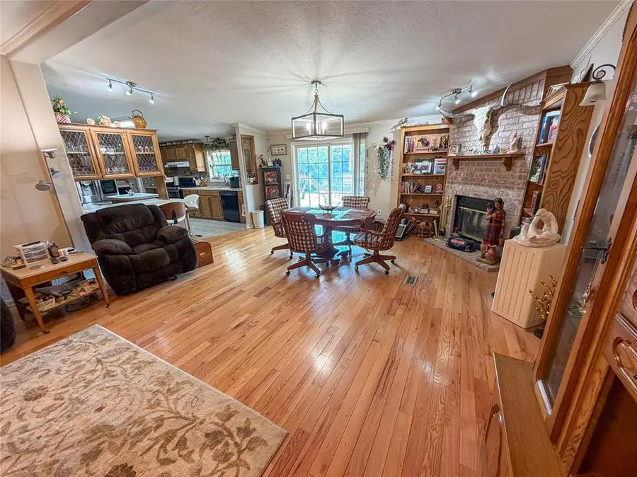 22901 N Henney Road, Luther, OK 73054 - #2