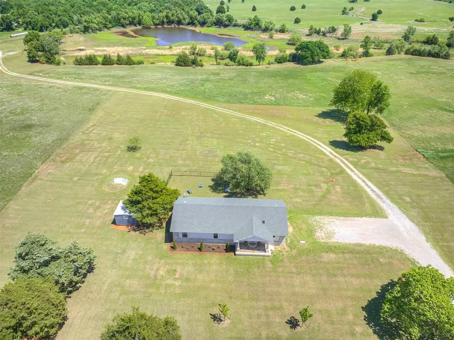 8800 N Coltrane Road, Guthrie, OK 73044 - #3