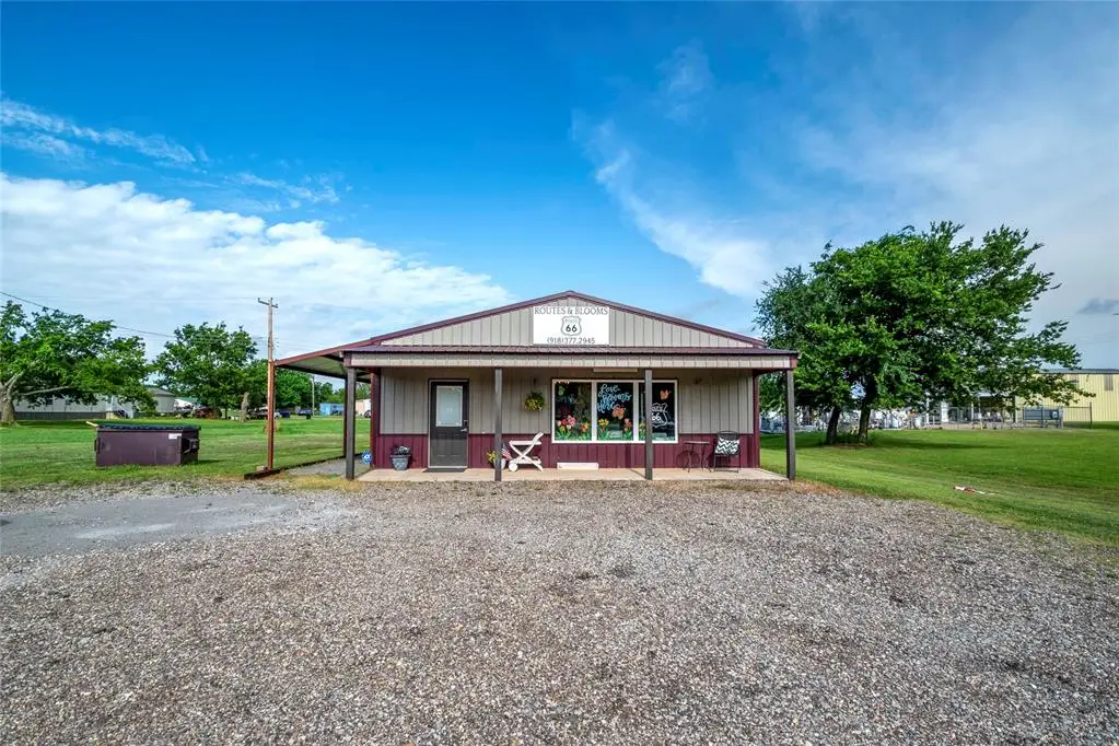 1003 N Broadway Avenue, Davenport, OK 74026 - #1