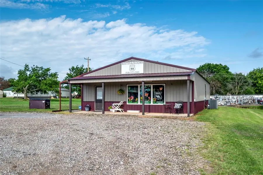 1003 N Broadway Avenue, Davenport, OK 74026 - #2