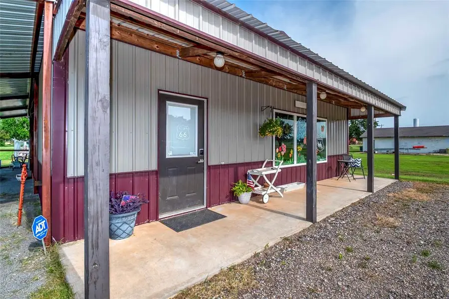 1003 N Broadway Avenue, Davenport, OK 74026 - #3