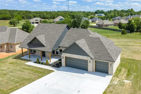 11460 White Tail Ridge, Guthrie, OK 73044