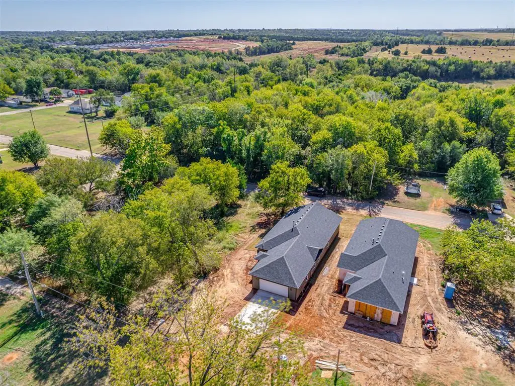 706 E Lincoln Avenue, Guthrie, OK 73044 - #1