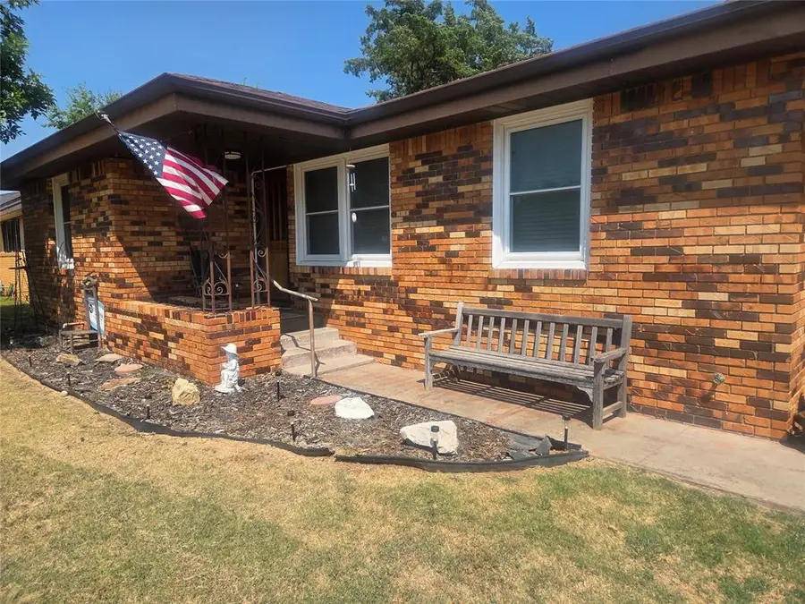 1728 S Walnut Street, Pauls Valley, OK 73075 - #3