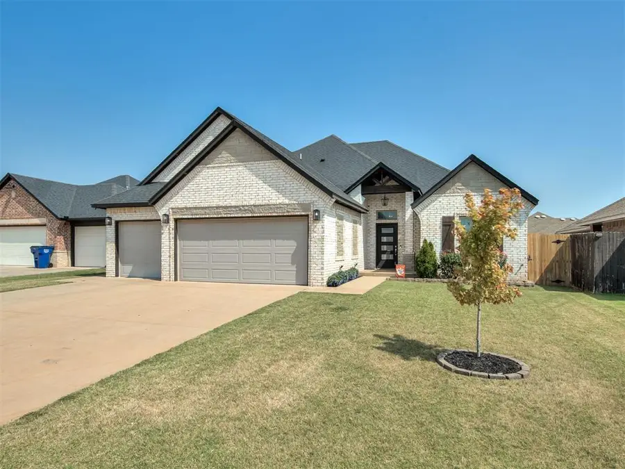 1825 W Blake Court Way, Mustang, OK 73064 - #2