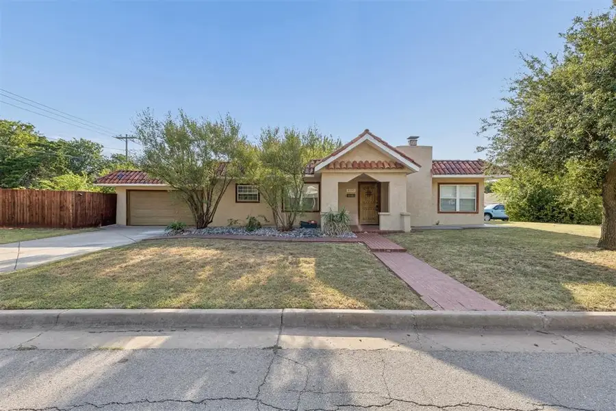8000 N Military Avenue, Oklahoma City, OK 73114 - #3