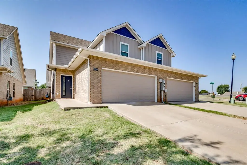 2208 Camino Del Plaza Lane, Edmond, OK 73013 - #1
