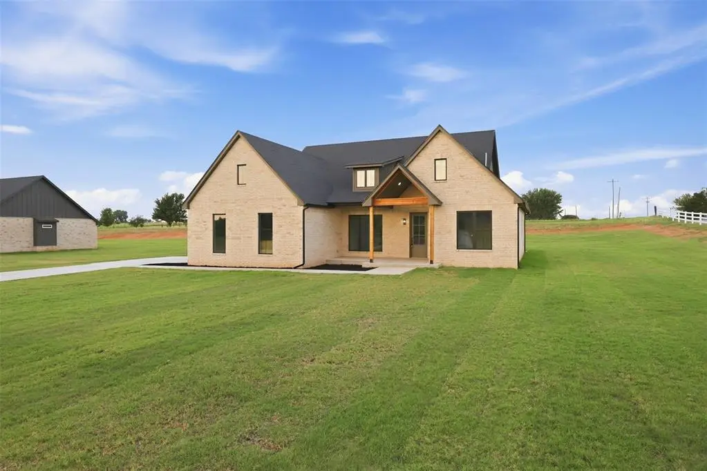 2179 Providence Way, Crescent, OK 73028 - #1