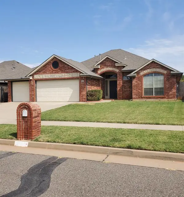 1617 SW 31st Street, Moore, OK 73119