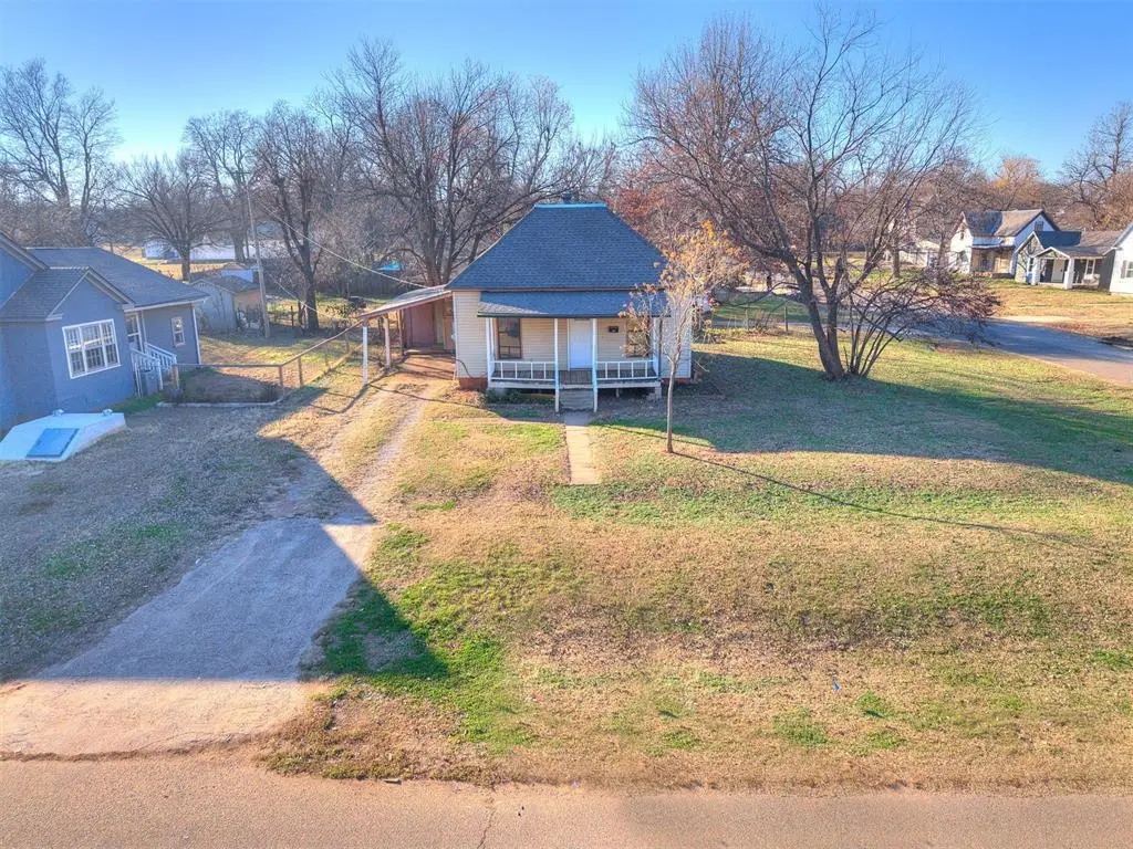 1201 W Logan Avenue, Guthrie, OK 73044 - #1