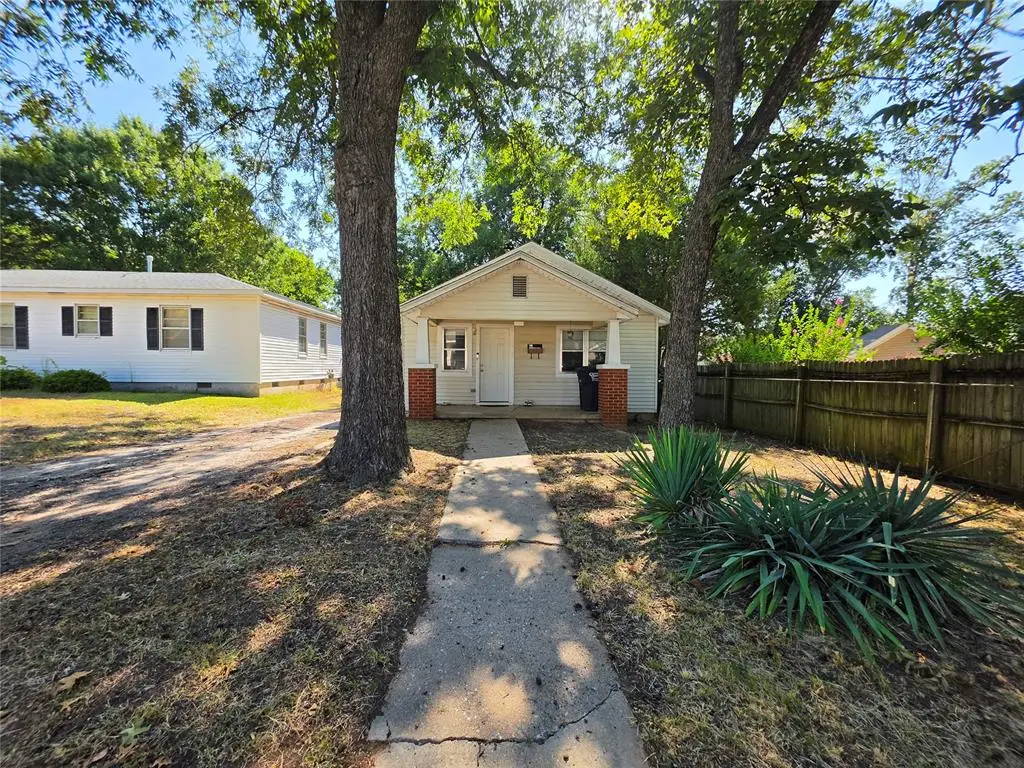 309 N Roosevelt Avenue, Shawnee, OK 74801 - #1