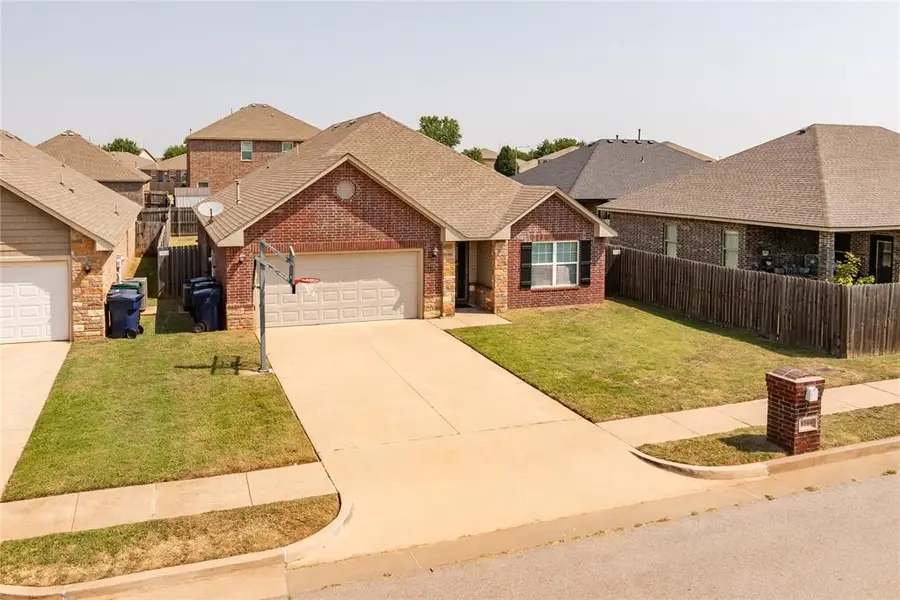 9209 NW 71st Street, Yukon, OK 73099 - #2