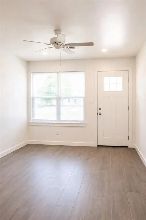 927 SW 2nd Street, Moore, OK 73160 - #3
