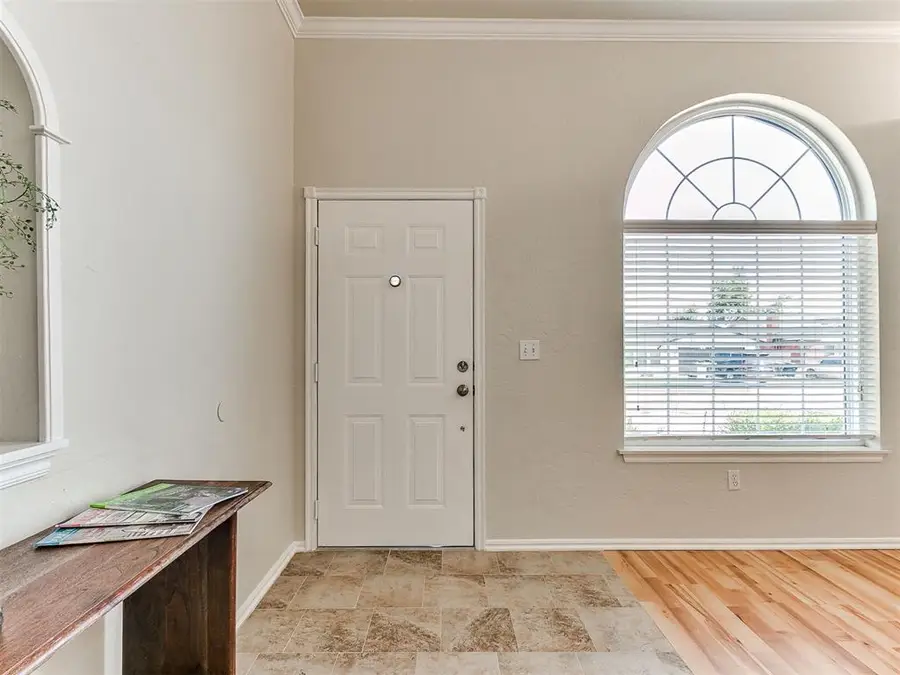 121 Meadows Lane, Shawnee, OK 74804 - #2