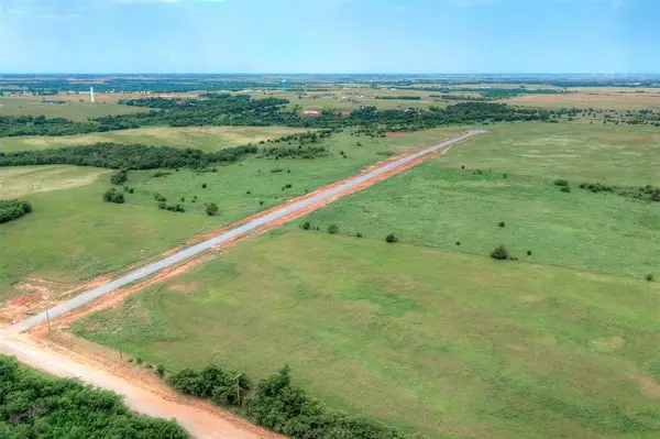 4900 NW Bella Circle, Piedmont, OK 73078
