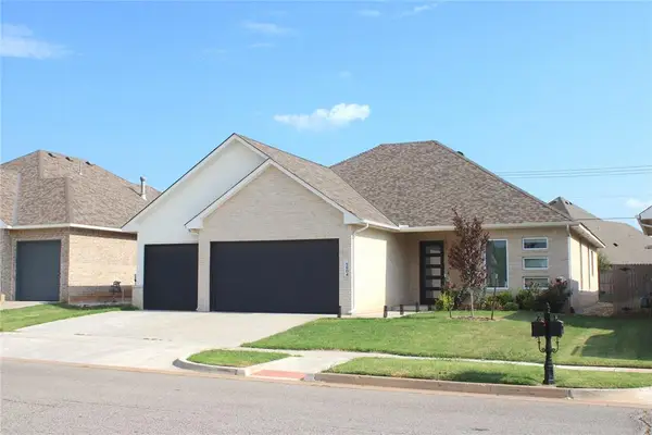 5904 NW 158th Street, Edmond, OK 73013