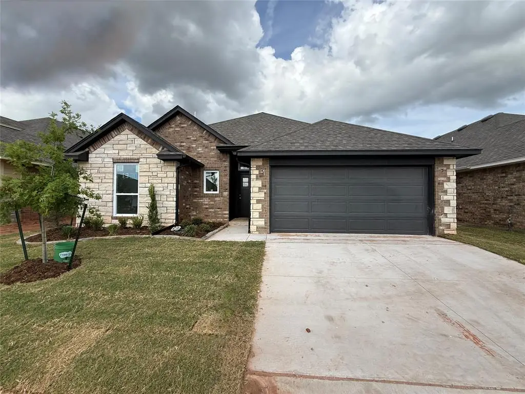 1320 Colonial Avenue, Tuttle, OK 73089 - #1