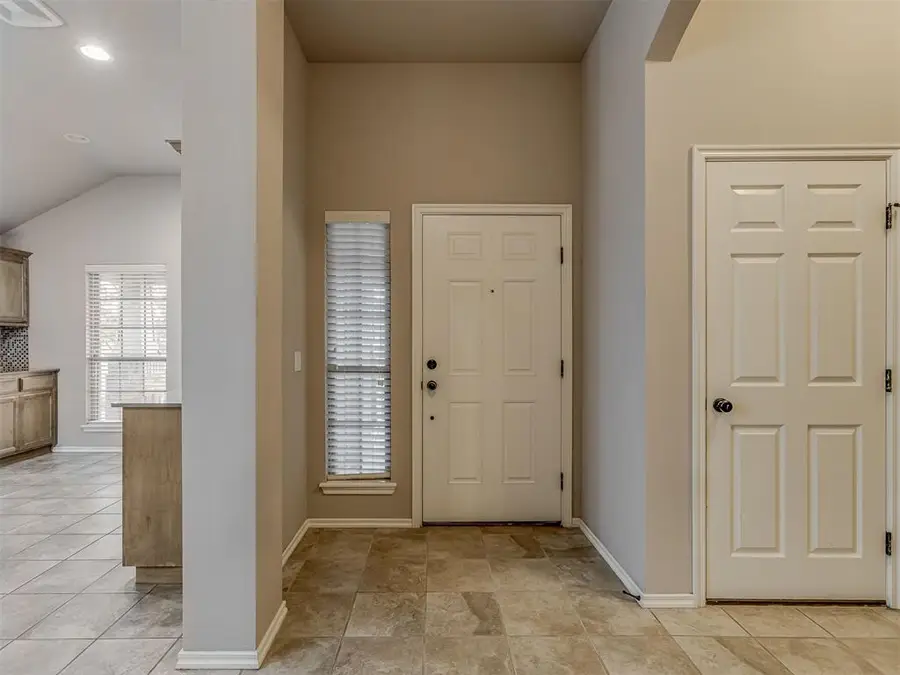 19120 Espada Drive, Edmond, OK 73012 - #3