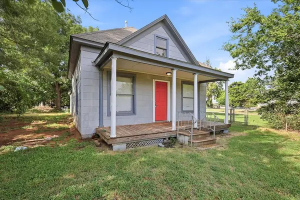 1216 E Vilas Avenue, Guthrie, OK 73044