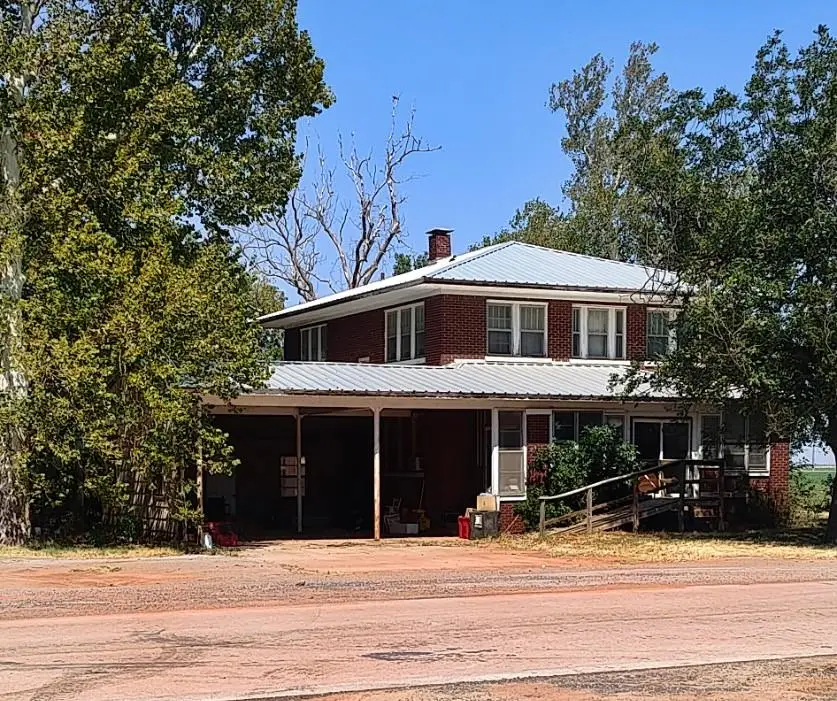 800 S Braodway Street, Tipton, OK 73570 - #1