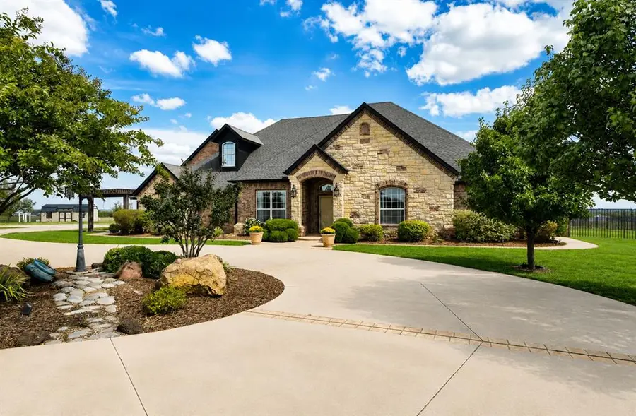 298 N Aspen Drive, Blanchard, OK 73010 - #2