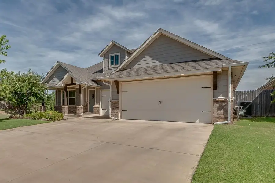 1201 NE 35th Street, Moore, OK 73160 - #2