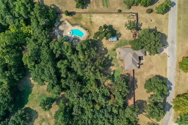 1905 Tamara Road, Guthrie, OK 73044