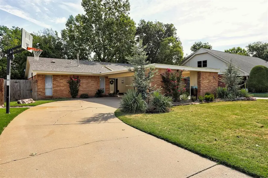 3021 Brookhollow Road, Oklahoma City, OK 73120 - #2