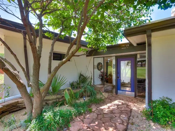 3200 Norcrest Drive, Forest Park, OK 73121