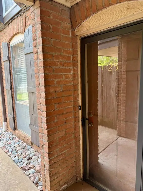 6100 N Brookline Avenue #25, Oklahoma City, OK 73112