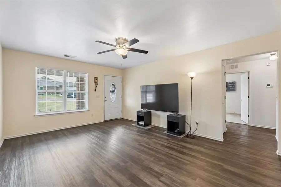 637 SW 11th Street, Blanchard, OK 73010 - #2